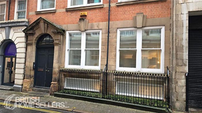 2 Bedroom Apartment For Sale In Hounds Gate, Nottingham, Nottinghamshire, NG1