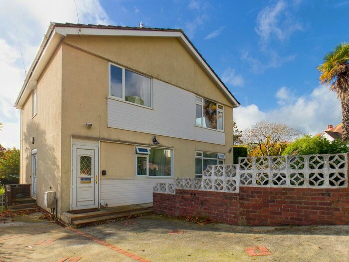 2 Bedroom Flat To Rent In Mortimer Avenue, Preston, Paignton, TQ3