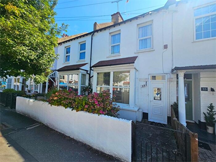 2 Bedroom Terraced House For Sale In Wellington Avenue, Westcliff On Sea, Westcliff On Sea, SS0