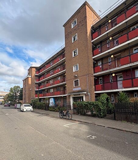 1 Bedroom Flat For Sale In Jubilee Street, London, E1