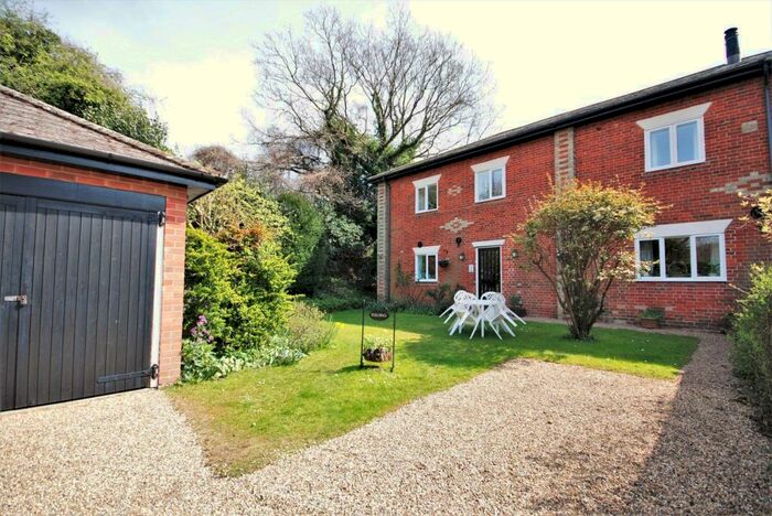 4 Bedroom Village House For Sale In Maltings Close, Bures, CO8