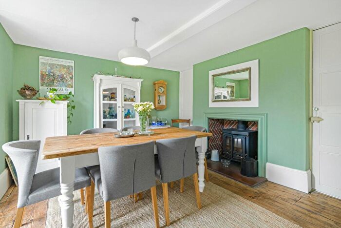 5 Bedroom Detached House For Sale In Upper High Street, Thame, Oxfordshire, OX9