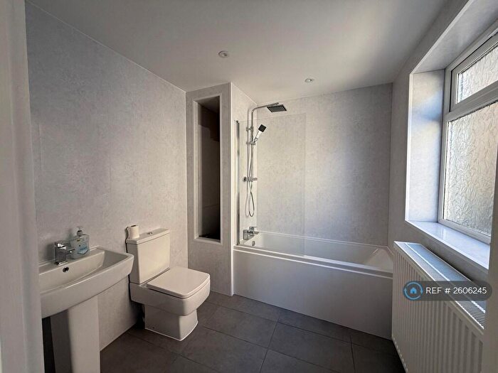 2 Bedroom Bungalow To Rent In Lowson Street, Darlington, DL3