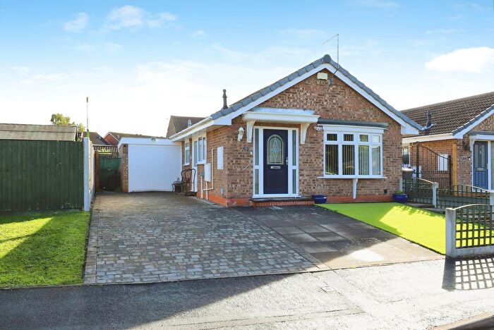 2 Bedroom Bungalow For Sale In Tasman Grove, Perton Wolverhampton, Staffordshire, WV6
