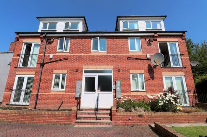 1 Bedroom Apartment To Rent In Wortley Road, Leeds, LS12