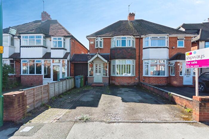 3 Bedroom Semi-Detached House For Sale In Bramley Croft, Shirley, Solihull, B90