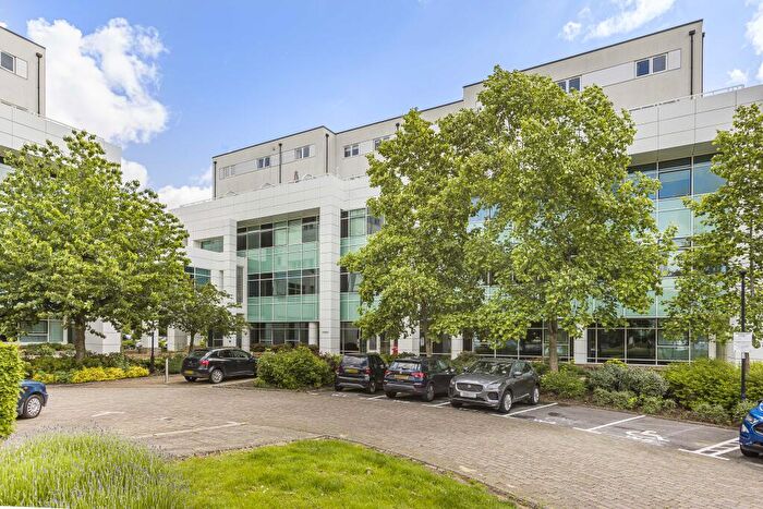 2 Bedroom Flat For Sale In Liberty House, Welwyn Garden City, AL7