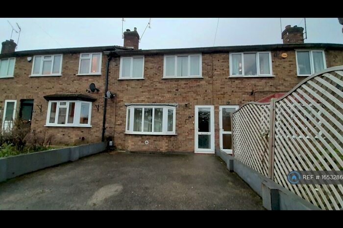 3 Bedroom Terraced House To Rent In Robin Hood Court, Sutton, SM1