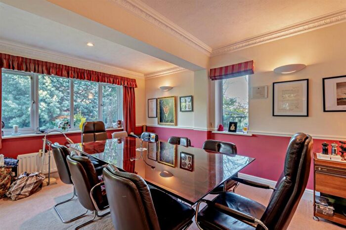 5 Bedroom Detached House For Sale In Wents Wood, Weavering, Maidstone, ME14