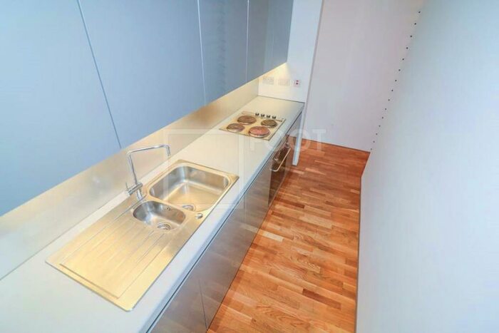 2 Bedroom Apartment To Rent In Unfurnished Apartment, Silk Warehouse, BD9