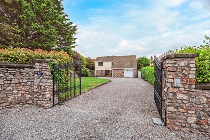 4 Bedroom Detached House For Sale In South Road, Porthcawl, Bridgend County Borough, CF36