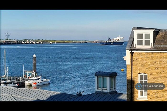 2 Bedroom Flat To Rent In Melbourne Quay, Gravesend, DA11
