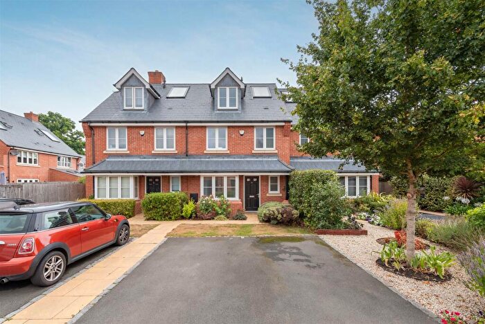 4 Bedroom Terraced House To Rent In Ridings Close, Ascot, SL5