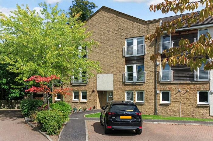 2 Bedroom Flat For Sale In Woodburn Park, Hamilton, South Lanarkshire, ML3