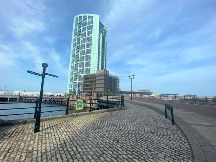 2 Bedroom Apartment To Rent In Alexandra Tower, Princes Parade, Liverpool, L3