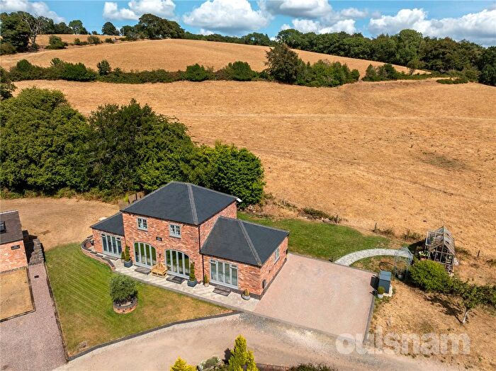 3 Bedroom Barn Conversion For Sale In Redhill Lane, Chadwich, Bromsgrove, Worcestershire, B61