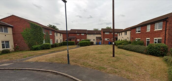 2 Bedroom Flat To Rent In Rowena Close, Derby, Derbyshire, DE24