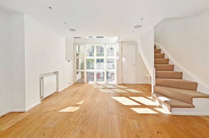 4 Bedroom Terraced House To Rent In Portland Road, London, W11