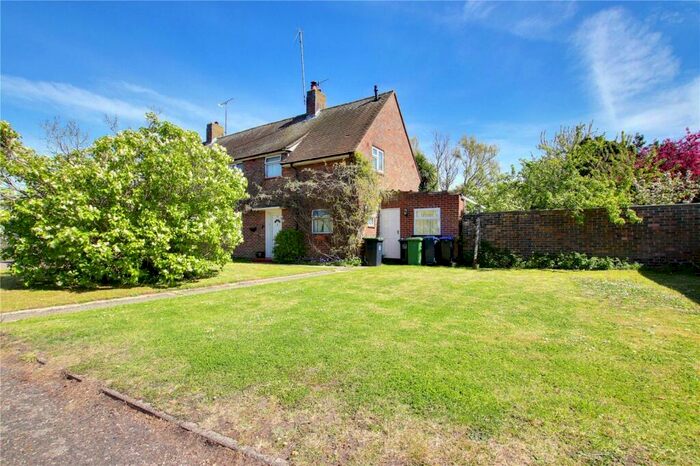 3 Bedroom Semi-Detached House To Rent In Jupps Lane, Goring-by-Sea, Worthing, BN12