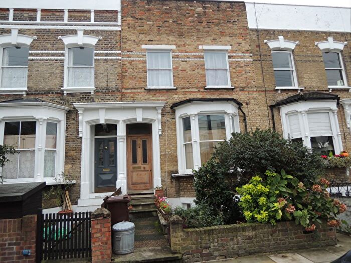 1 Bedroom Flat To Rent In Jenner Road, London, N16