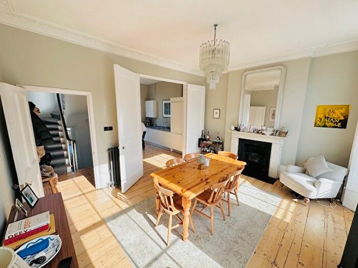 3 Bedroom Maisonette To Rent In Gloucester Crescent, Regents Park, NW1