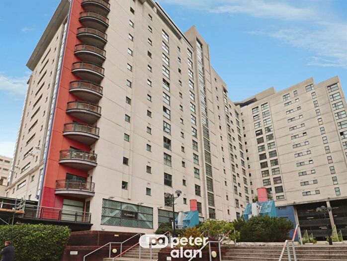 1 Bedroom Flat For Sale In Landmark Place, Cardiff, CF10