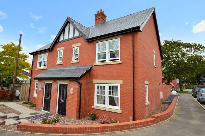 3 Bedroom Semi-Detached House For Sale In Bennetts Mill Close, Woodhall Spa, LN10