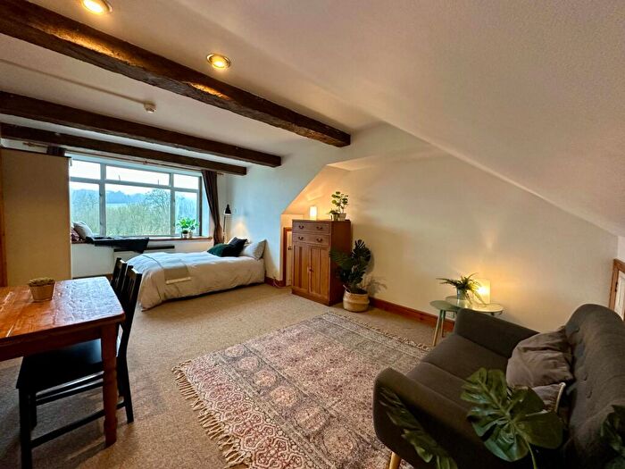 Studio To Rent In West Wycombe Road, High, HP12