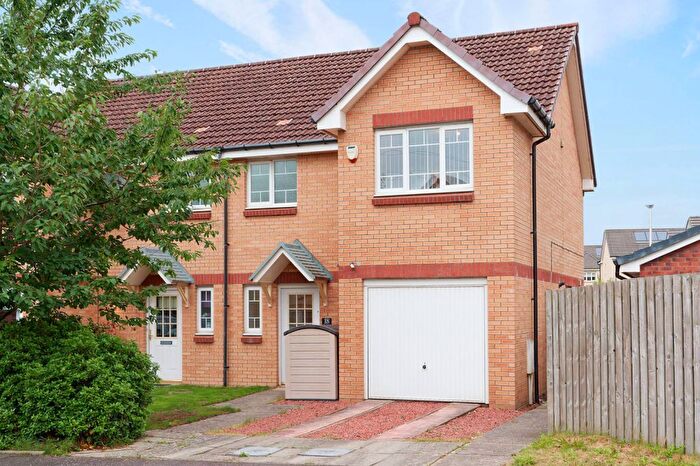 3 Bedroom Semi-Detached House For Sale In Croft Crescent, Cambuslang, Glasgow, G72