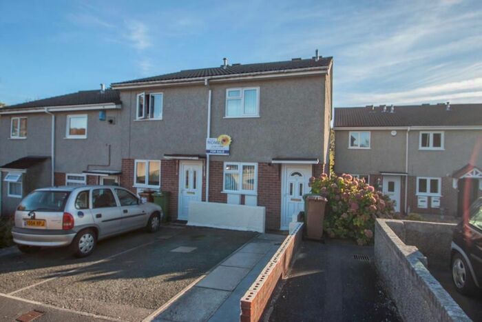 2 Bedroom Property To Rent In Butler Close, Southway, Plymouth, PL6