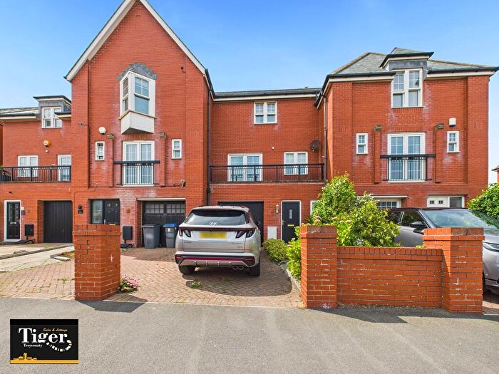 4 Bedroom Town House For Sale In Holmfield Road, Bispham, FY2