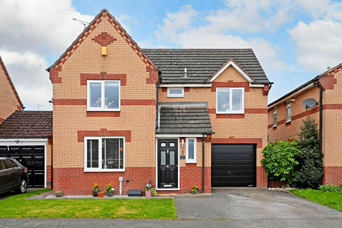 4 Bedroom Detached House For Sale In Deepwell Court, Halfway, Sheffield, S20