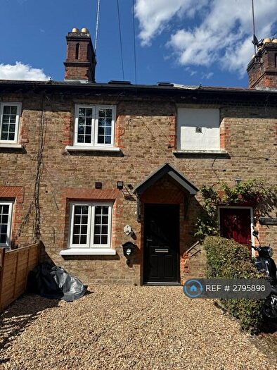 3 Bedroom Terraced House To Rent In Hollies Cottages, Stoke Poges, Slough, SL2