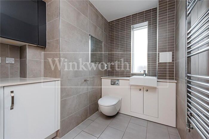 4 Bedroom Town House To Rent In Mark Twain Drive, London, NW2