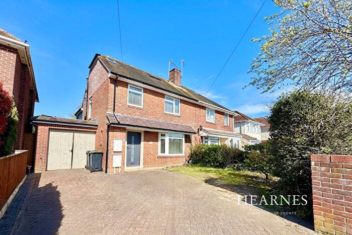 3 Bedroom Semi Detached House For Sale In Hastings Road, Bournemouth, BH8