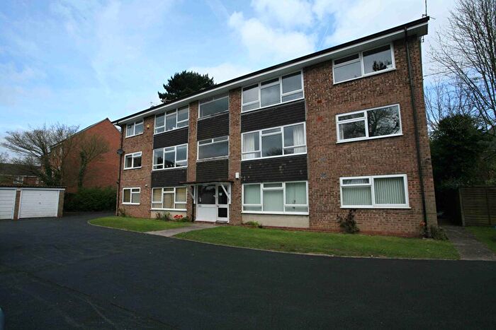 2 Bedroom Flat To Rent In Parklands Court, Harborne, B17