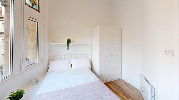 5 Bedroom Flat To Rent In Clare Street, BS1
