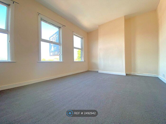 1 Bedroom Flat To Rent In The Avenue, London, E4