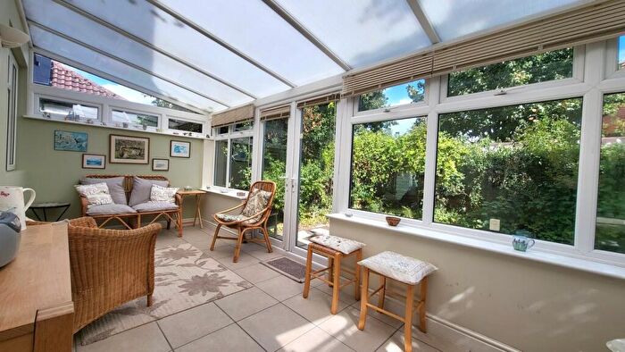 2 Bedroom Detached Bungalow For Sale In Alexandra Road, Peterborough, PE1