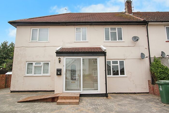 1 Bedroom Flat To Rent In Peareswood Road, Erith, DA8