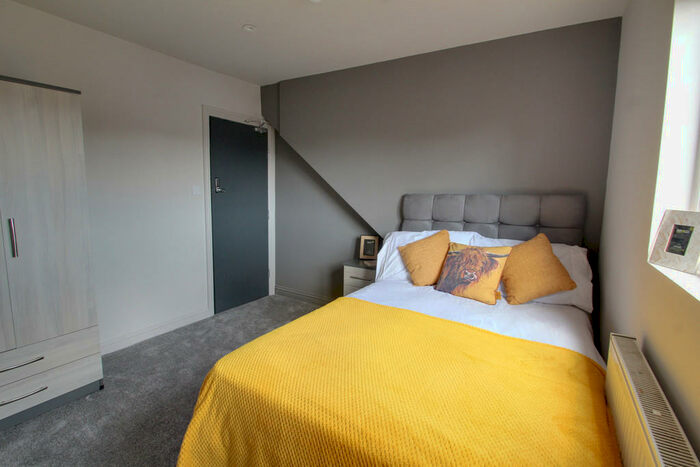 7 Bedroom Terraced House To Rent In Lavender Road, Leicester, LE3