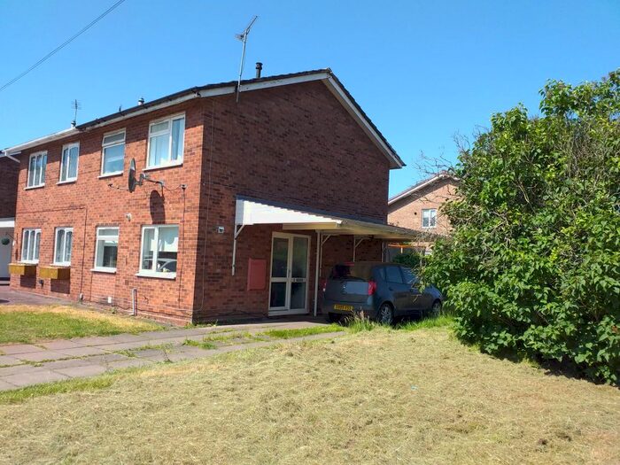 3 Bedroom Semi-Detached House To Rent In Walcot Drive, Birmingham, B43