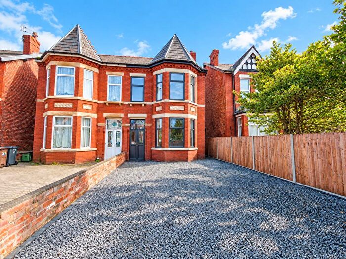 5 Bedroom Semi-Detached House For Sale In Dinorwic Road, Birkdale, Southport, Merseyside, PR8