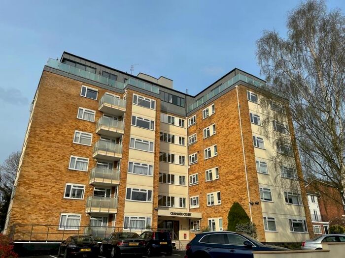 3 Bedroom Apartment To Rent In Wickliffe Avenue, Temple Fortune, N3