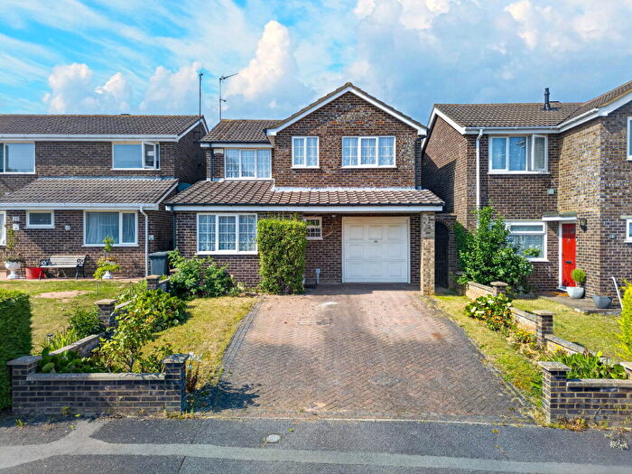4 Bedroom Detached House For Sale In Tewkesbury Close, Wellingborough, NN8