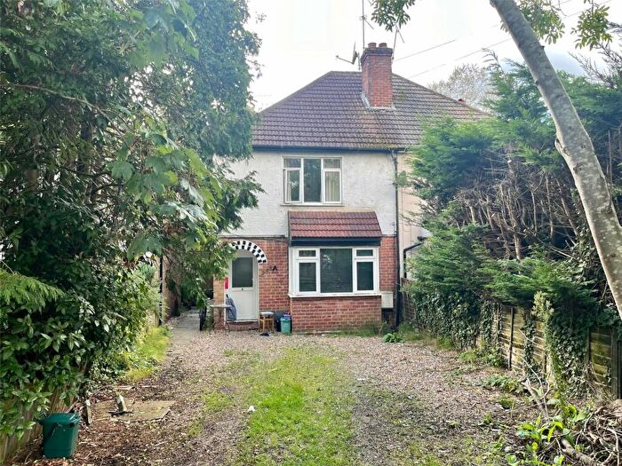 1 Bedroom Flat For Sale In Frimley Road, Camberley, Surrey, GU15