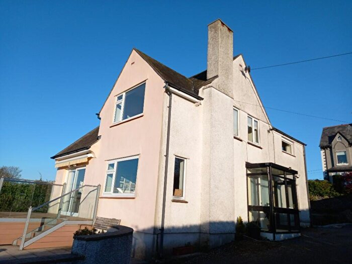 4 Bedroom Detached House For Sale In Pentraeth Road, Menai Bridge, Anglesey, LL59