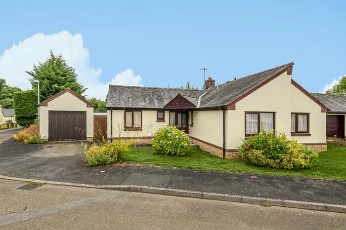 3 Bedroom Detached Bungalow For Sale In Brecon, Three Cocks Brecon, LD3