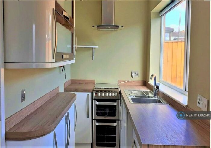 2 Bedroom Semi-Detached House To Rent In Merryvale Drive, Mansfield, NG19