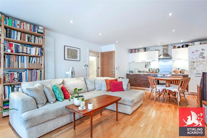 1 Bedroom Apartment To Rent In Paradise Park, A Lea Bridge Road, Hackney, London, E5